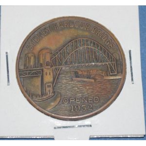Sydney Harbour Bridge & Marcus Clark token, 4 cm diameter…
