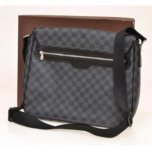 Louis Vuitton Damier Graphite Canvas Renzo Messenger Bag Louis Vuitton