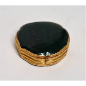 An 18th/19th century 18ct. yellow gold, silver and bloodstone…