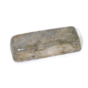 A solid silver ingot. 0.999kg, assay 999 silver. Length 11 cm