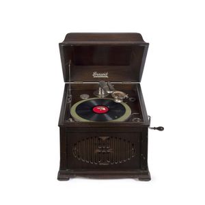 Brunswick table model gramophone, early 20th century. 39 cm…
