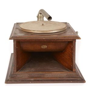 Part of a French Pathe internal horn vintage Gramophone, oak…