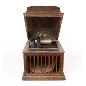 A vintage Edison Amberola 30 Phonograph C. 1915, oak case with…