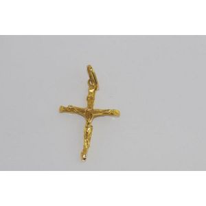 18ct yellow gold crucifix, weight: 7.45 grams, size: 5.5 cm…