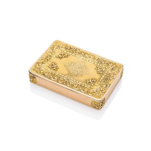 A Russian rectangular tri-colour gold snuff box by Johann…