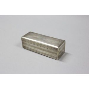 Art Deco sterling silver, tobacco or table snuff box, with hand…