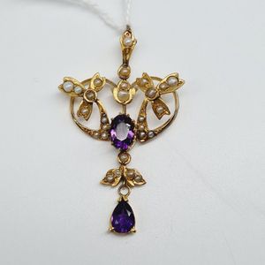 Art Nouveau pendants and lockets - price guide and values