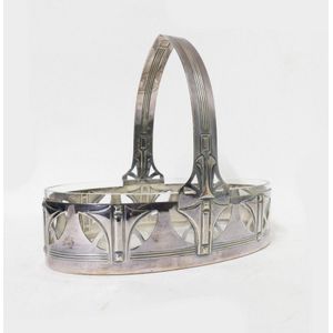 A stylish WMF silver plated oval table dish, with fixed handle,…