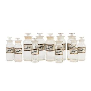 A set of twenty glass chemist's jars in three sizes, 19th…