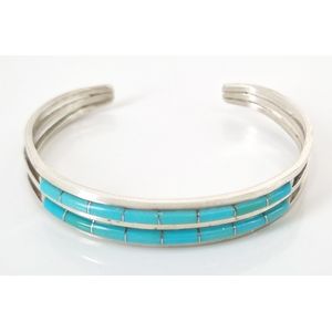 Antique and later turquoise bangles - price guide and values