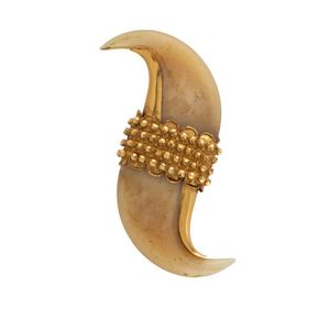 Victorian Tiger Claw Brooch with Gold Lion Surmount - Brooches