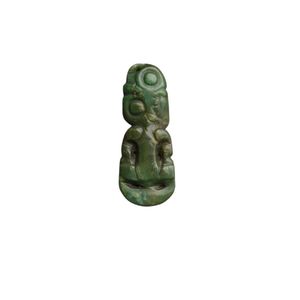 New Zealand Maori artefacts ornaments and adornments - price guide