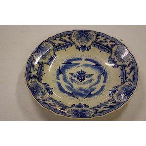 Royal Dutch airlines 1949 Delft bowl measures 29 cm. Marks to…