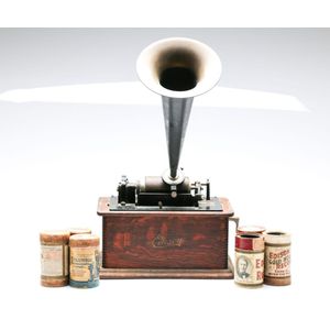 Edison standard phonograph with horn and 6 Rolls Serial no.…