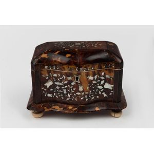 A Victorian tortoiseshell tea caddy with floral mother of pearl…