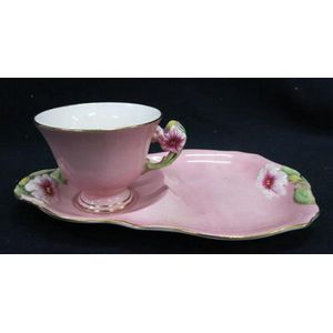 Vintage Royal Winton Petunia pattern tableware - price guide and