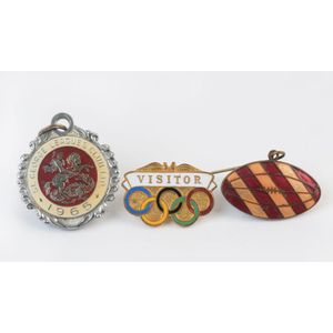 Badges: with Olympics: 1956 Melbourne enamel 'Visitor' lapel…