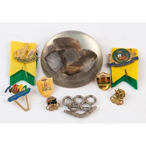 Badges: selection with Rugby Union pin badges for 1889-1964…