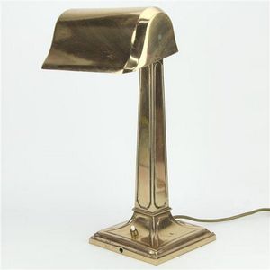 Art Deco 'Magnet' brass Australian Bankers lamp of heavy gauge,…