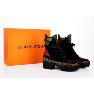 LOUIS VUITTON Louis Vuitton Lauriate Line Python Platform Strap