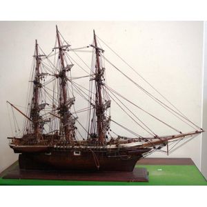 Antique model 'Edinburgh' in mahogany display case circa 1840 -…