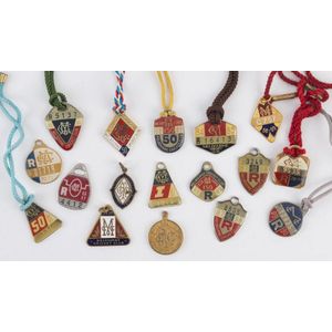 Melbourne Cricket Club Membership fobs, 1913-14, 1945-46 plus a…