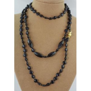 Long French jet necklace with 9ct ball clasp, approx 108 cm