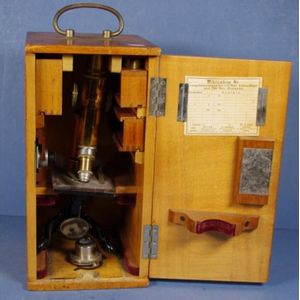 Vintage wood cased Leitz microscope, marked 'E. Leitz Wetzlar…