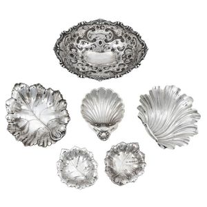 Scallop Shell Button, Antiqued Silver Plate, 20 per Pack