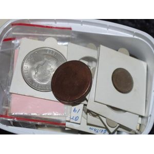 Tub of UK silver and copper coins including a Cartwheel penny &…