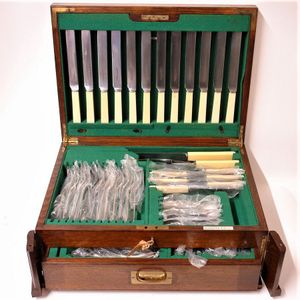 An early 20th century Elkington & Co. Ltd 12-person silver…