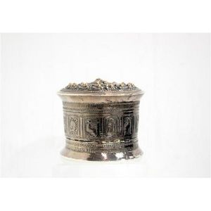 A silver Burmese betel nut box with tray, early 20th century,…