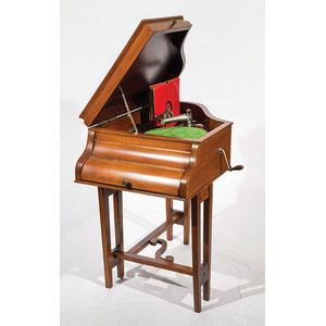 HMV baby grand Gramophone c.1920s in the form of a grand piano…