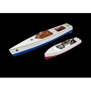 2 various scratch built pond boats. Includes wooden hulled…