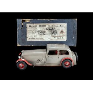 Tri-ang Pre-War MT5 large scale clockwork car. 'Magic saloon…