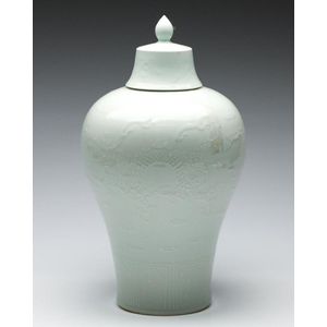 Chinese Tianbai glazed Meiping shaped 'Dragon and Phoenix'&hellip;