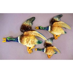 Set of three Falcon Ware flying ducks, the smallest has repair,…