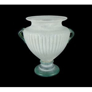 Large 'Pate de Verre' glass urn. Ribbed white bowl with twin&hellip;