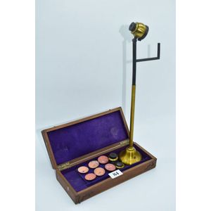 Vintage boxed medical magnifying eye piece, engraved Dr Perrin