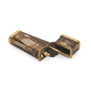 An 18th century mocha agate pocket etui with ormolu mounts,…