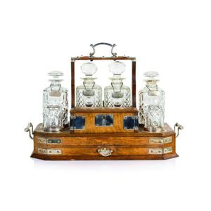 An impressive late-Victorian oak butlers tray base tantalus C.…