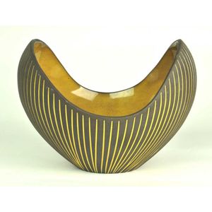A Scandinavian Kokos bowl designed by Hjordis Oldfors, circa…