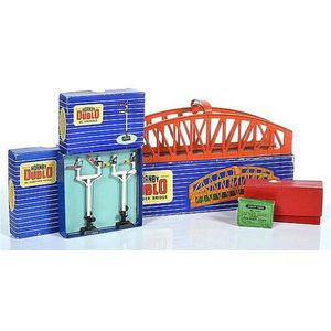 Five Hornby Dublo accessories includes D1 Girder bridge(metal…