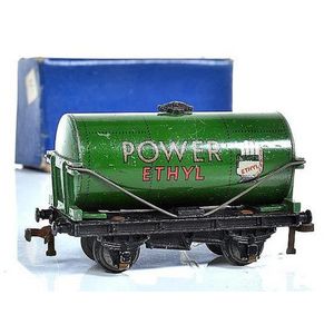 Hornby Dublo 32080 D1 'Power Ethyl' tank wagon with green tank,…