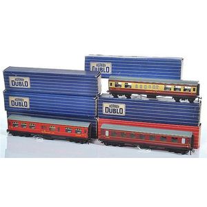Nine Hornby Dublo tinplate coaches, including 32017 D12…