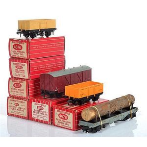 Eleven Hornby goods rolling Stock (9 Dublo & 2 Hornby 00), six…