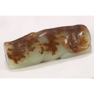 Chinese Han Dynasty jade pig, depicting recumbent, in pale&hellip;