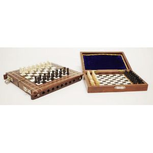 Wood Chess Set Raised Board Solid Walnut and White Oak -  Canada in  2023