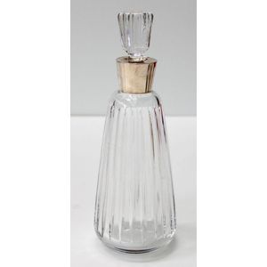 Crystal decanter with sterling silver marked 925 top, 29.5 cm…
