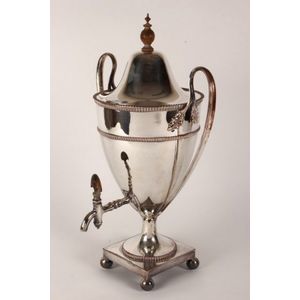 George III Sheffield plate tea urn, of handsome proportions,…